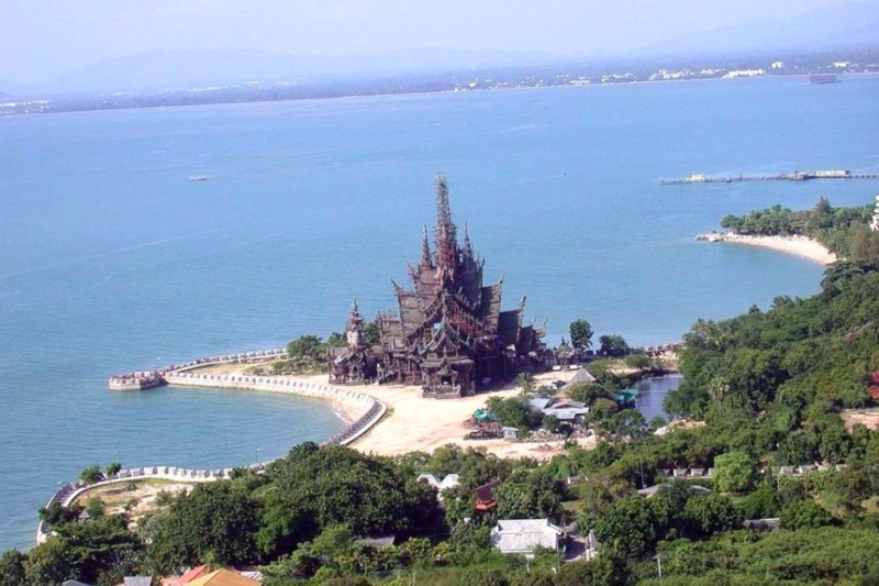 Jomtien Plaza Residence Pattaya : The Sanctuary of Truth